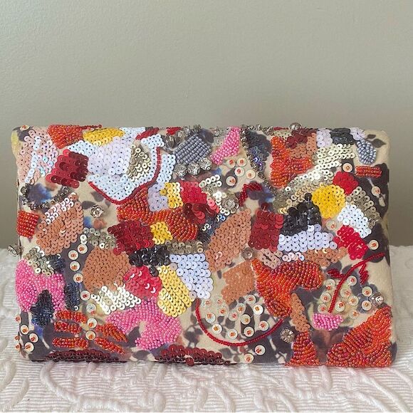 Lulus Earthly Gardens Beige Sequined Beaded Embellished Clutch - Picture 5 of 10